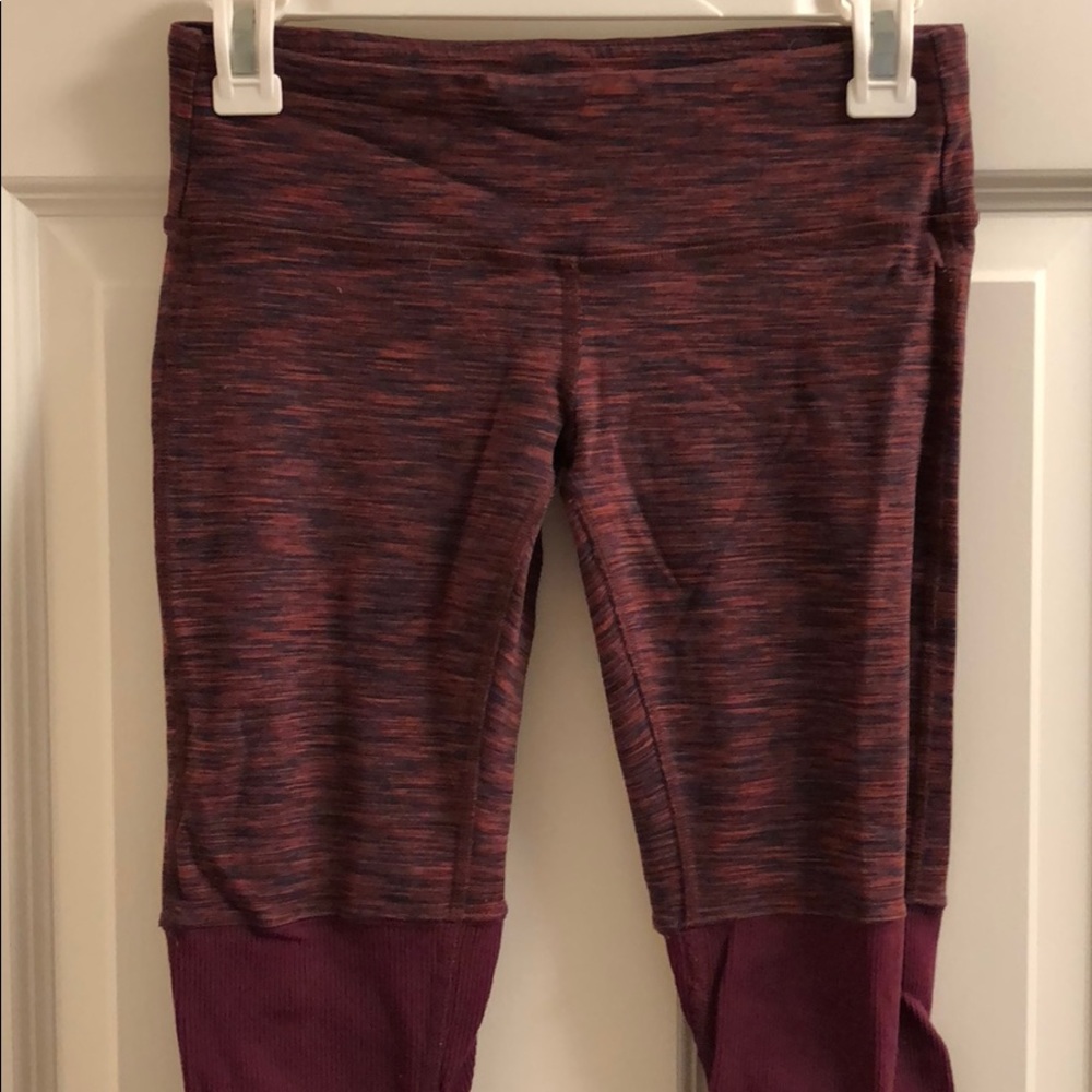Alo yoga maroon space dye goddess leggings